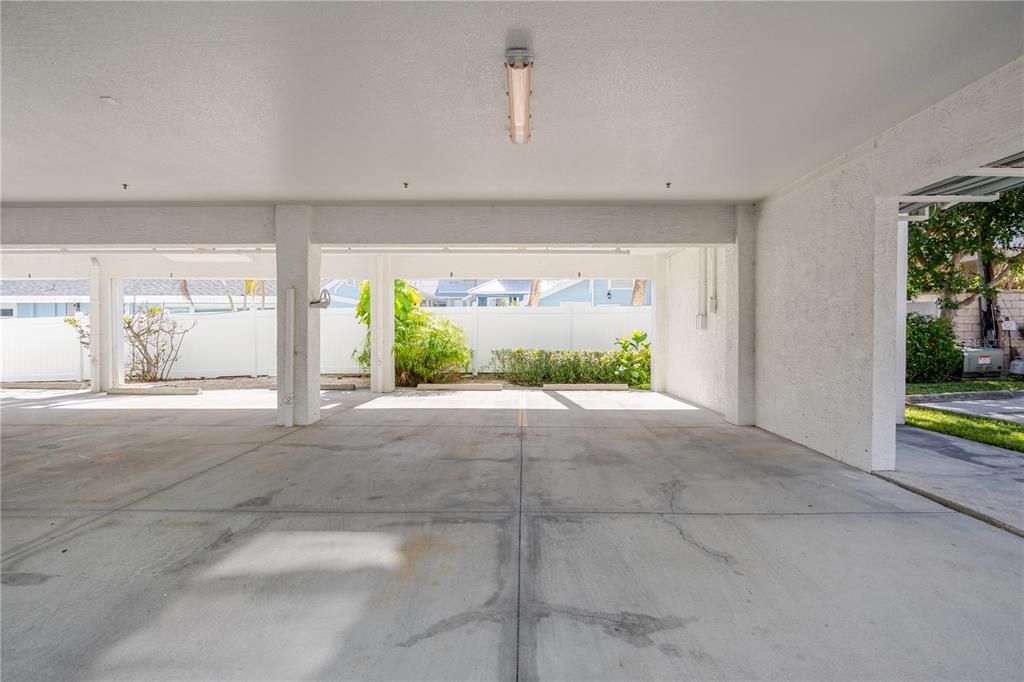 En Venta: $699,000 (2 camas, 2 baños, 1135 Pies cuadrados)