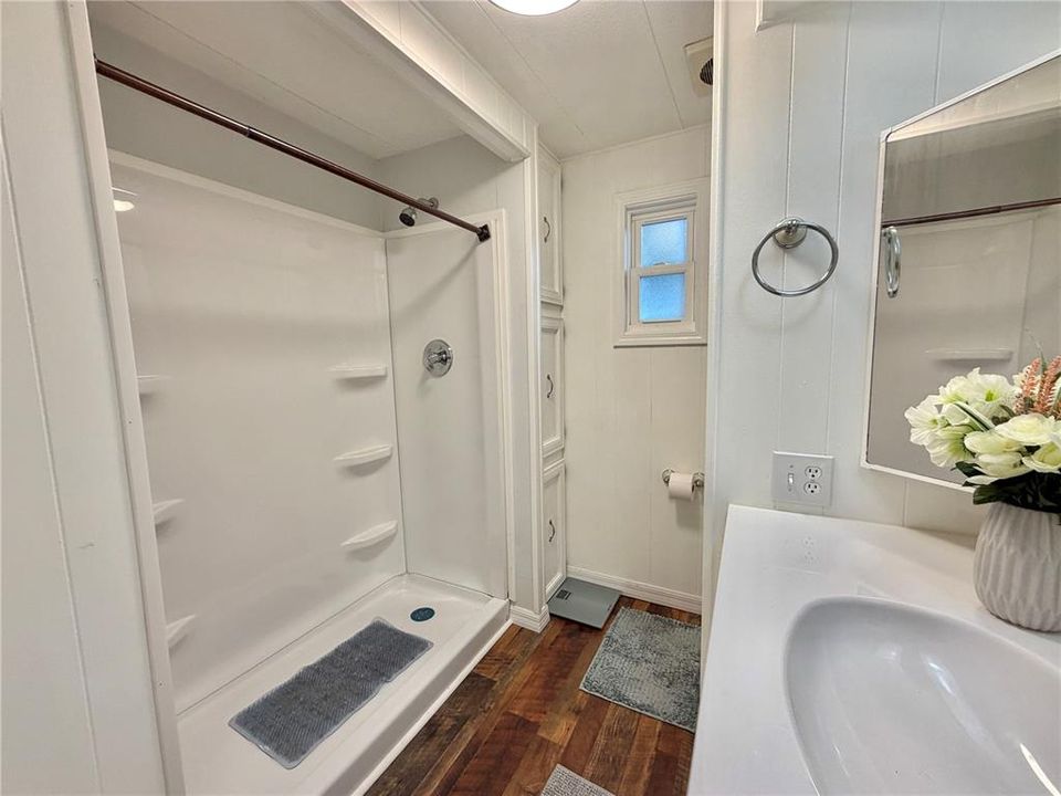 For Sale: $134,900 (2 beds, 2 baths, 1332 Square Feet)