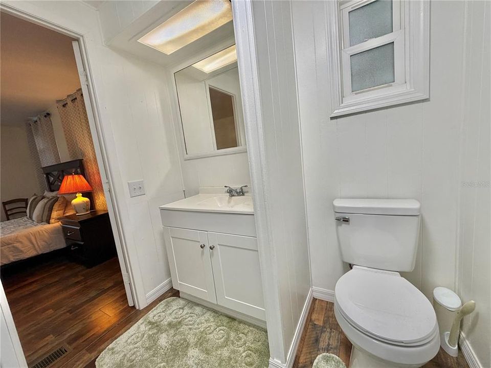 For Sale: $134,900 (2 beds, 2 baths, 1332 Square Feet)