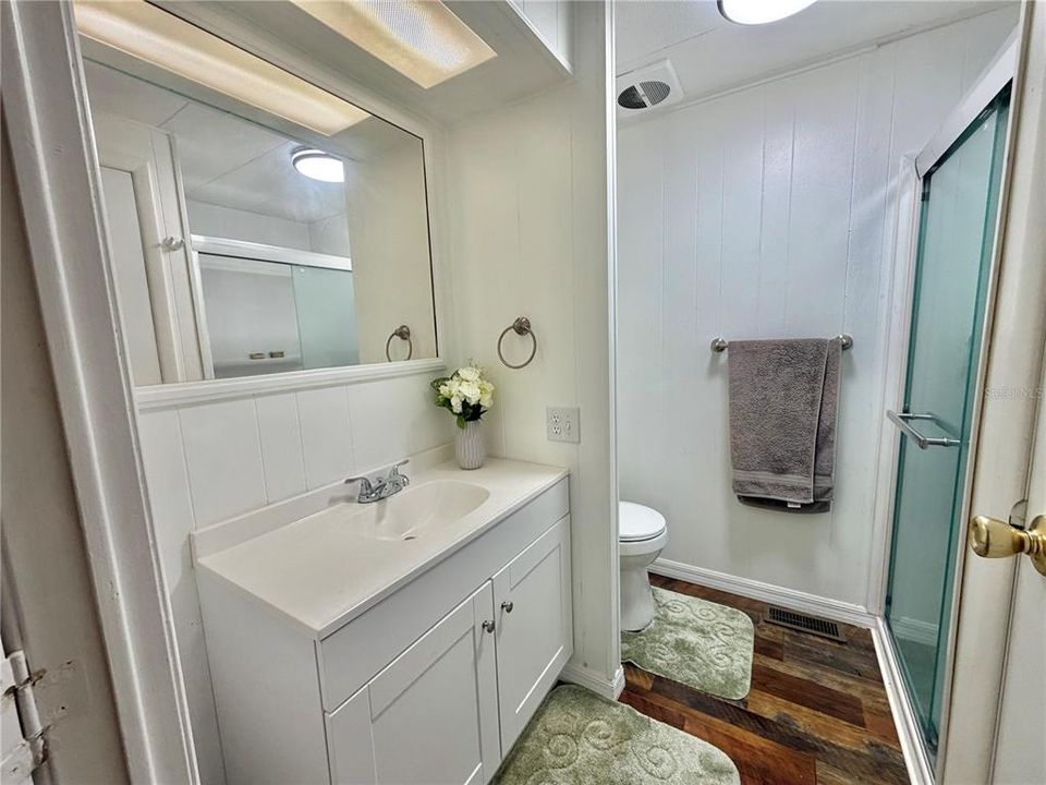 For Sale: $134,900 (2 beds, 2 baths, 1332 Square Feet)