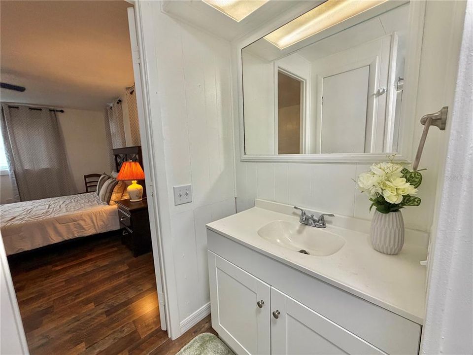 For Sale: $134,900 (2 beds, 2 baths, 1332 Square Feet)