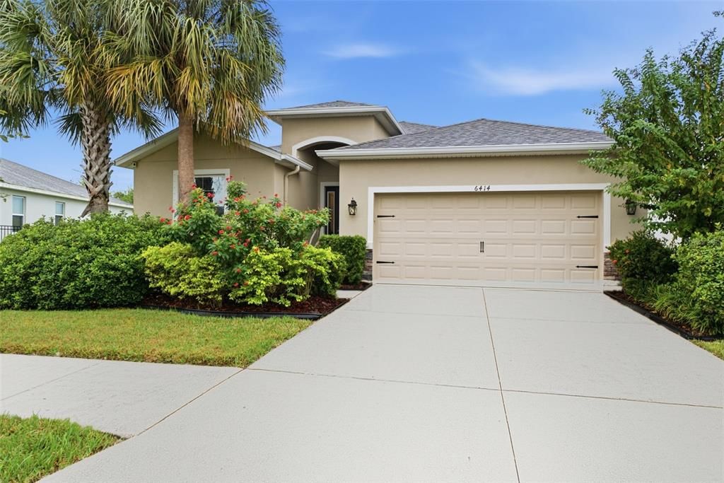 En Venta: $449,999 (4 camas, 2 baños, 1984 Pies cuadrados)