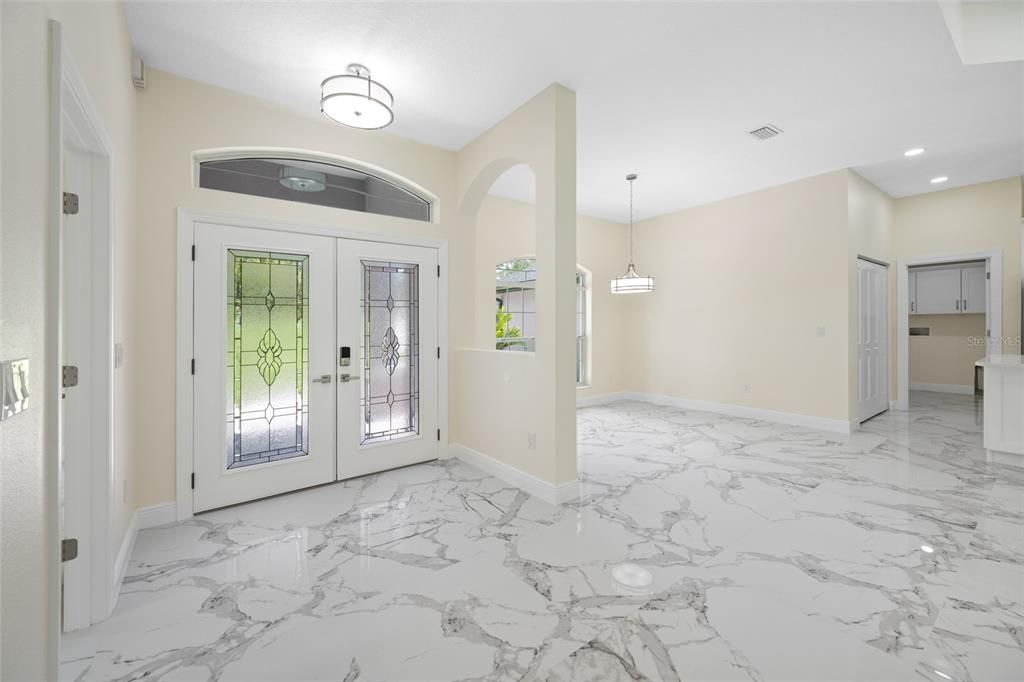 For Sale: $475,000 (4 beds, 2 baths, 2061 Square Feet)