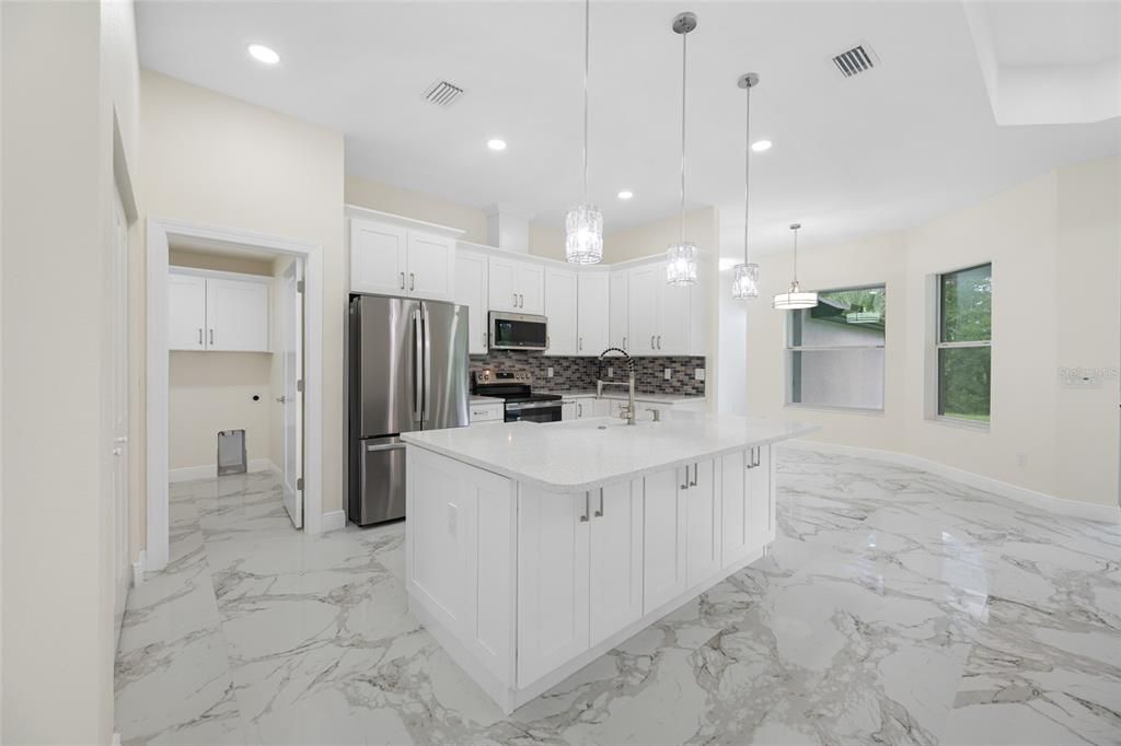 For Sale: $475,000 (4 beds, 2 baths, 2061 Square Feet)
