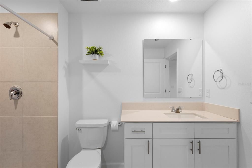 En Venta: $325,000 (3 camas, 2 baños, 1486 Pies cuadrados)