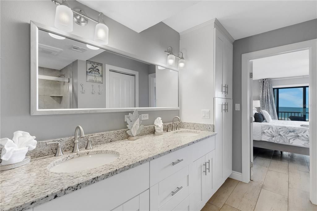 For Sale: $1,695,000 (2 beds, 2 baths, 1316 Square Feet)