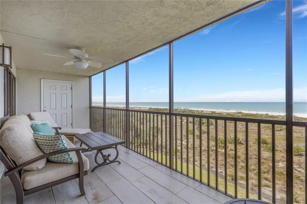 For Sale: $1,695,000 (2 beds, 2 baths, 1316 Square Feet)