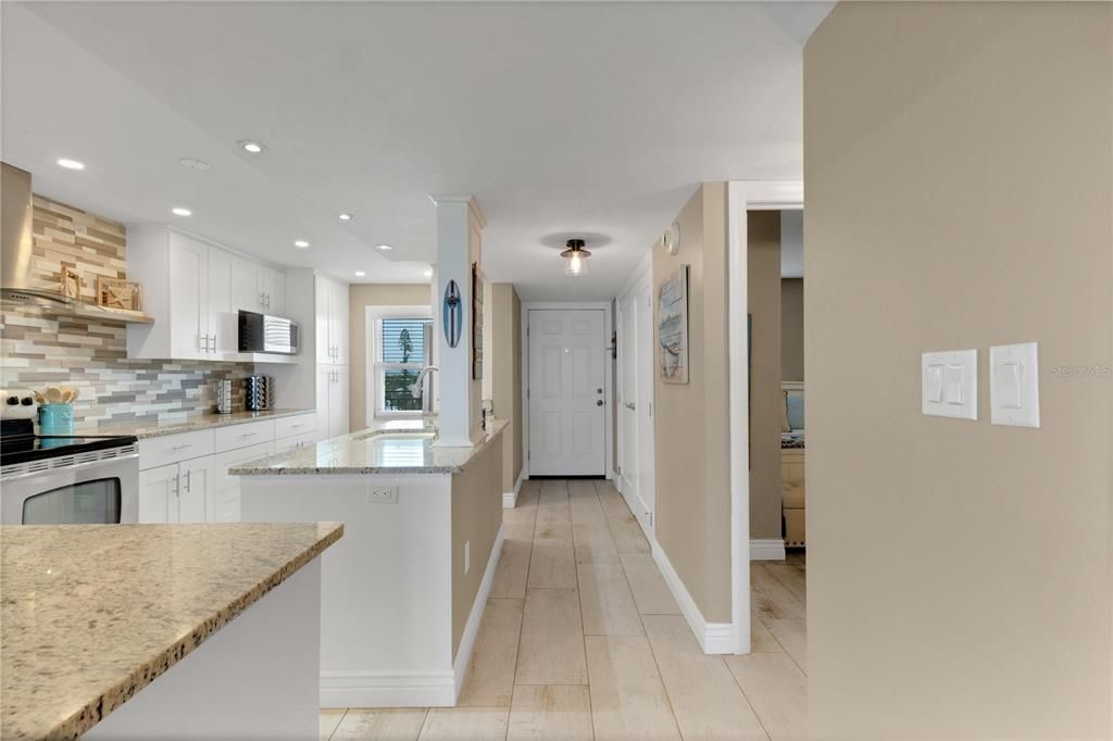 For Sale: $1,695,000 (2 beds, 2 baths, 1316 Square Feet)
