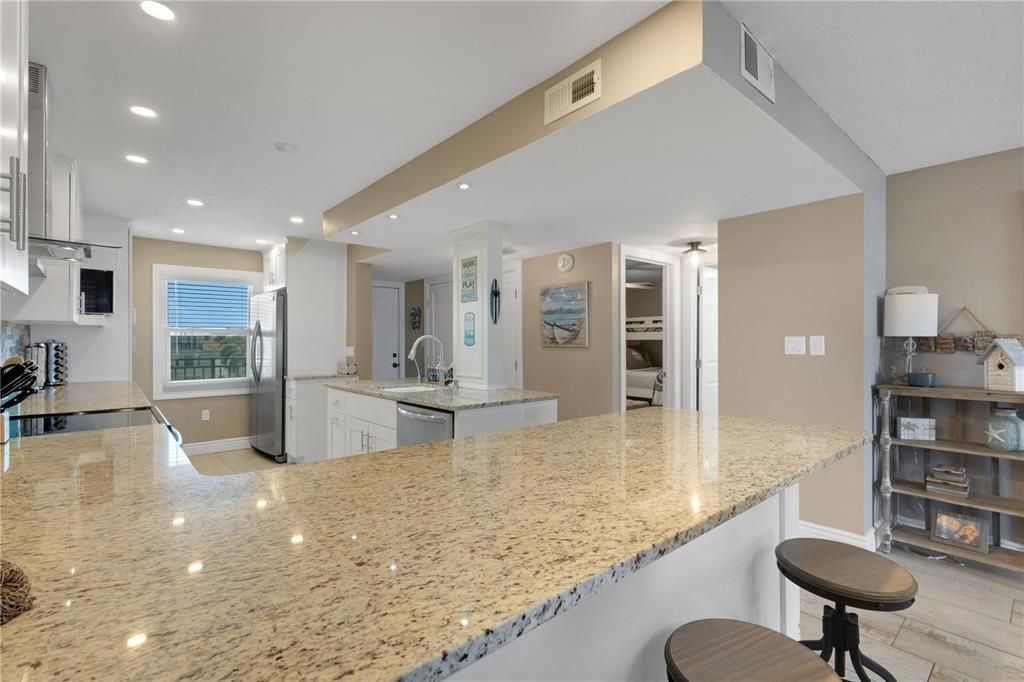 For Sale: $1,695,000 (2 beds, 2 baths, 1316 Square Feet)