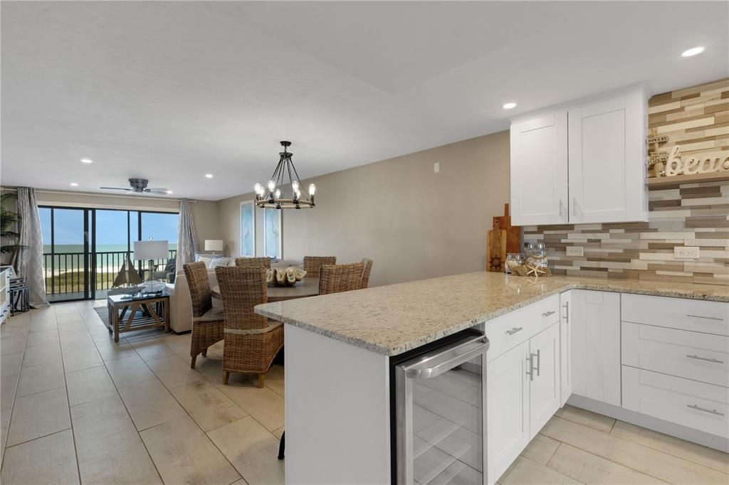 For Sale: $1,695,000 (2 beds, 2 baths, 1316 Square Feet)