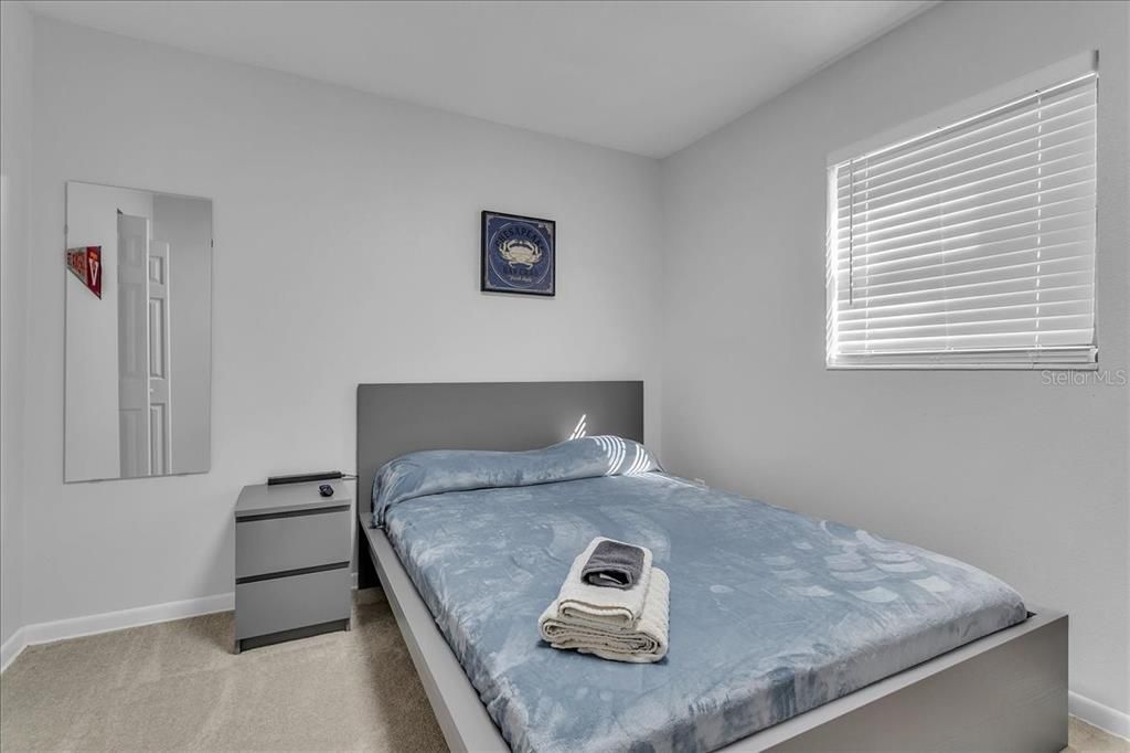 В аренду: $4,500 (4 спален, 2 ванн, 1260 Квадратных фут)