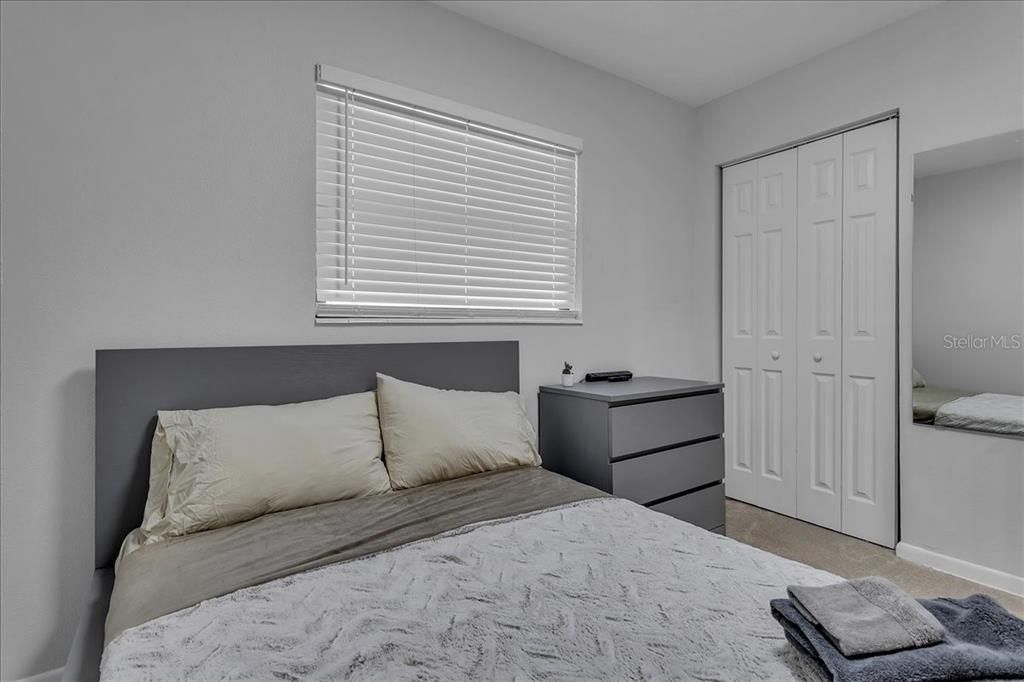 В аренду: $4,500 (4 спален, 2 ванн, 1260 Квадратных фут)