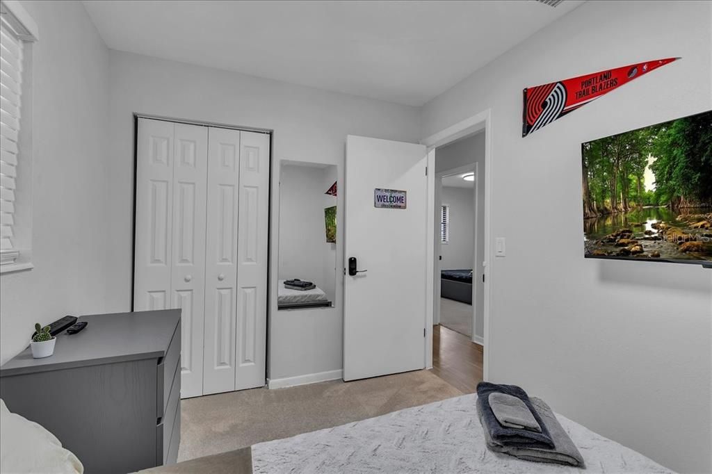 В аренду: $4,500 (4 спален, 2 ванн, 1260 Квадратных фут)