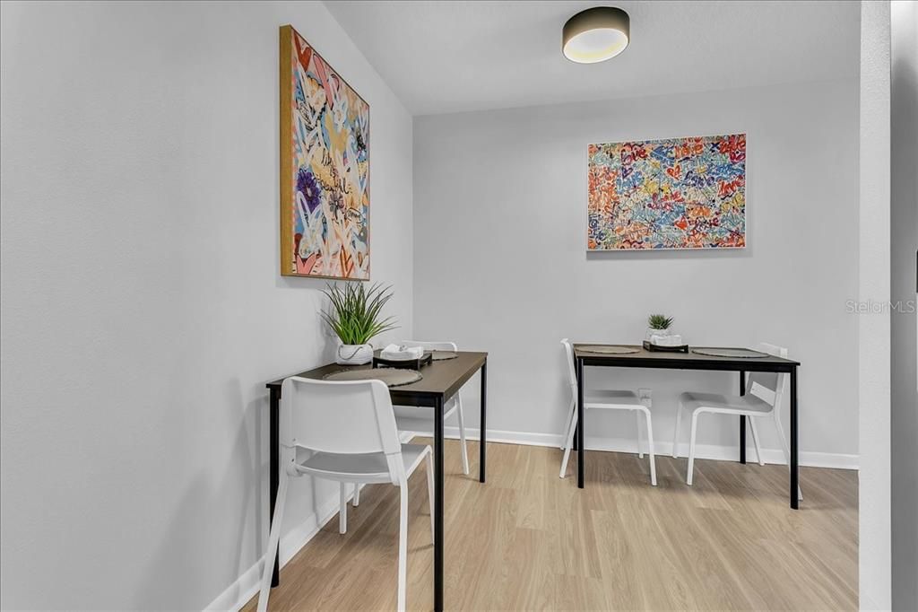 В аренду: $4,500 (4 спален, 2 ванн, 1260 Квадратных фут)