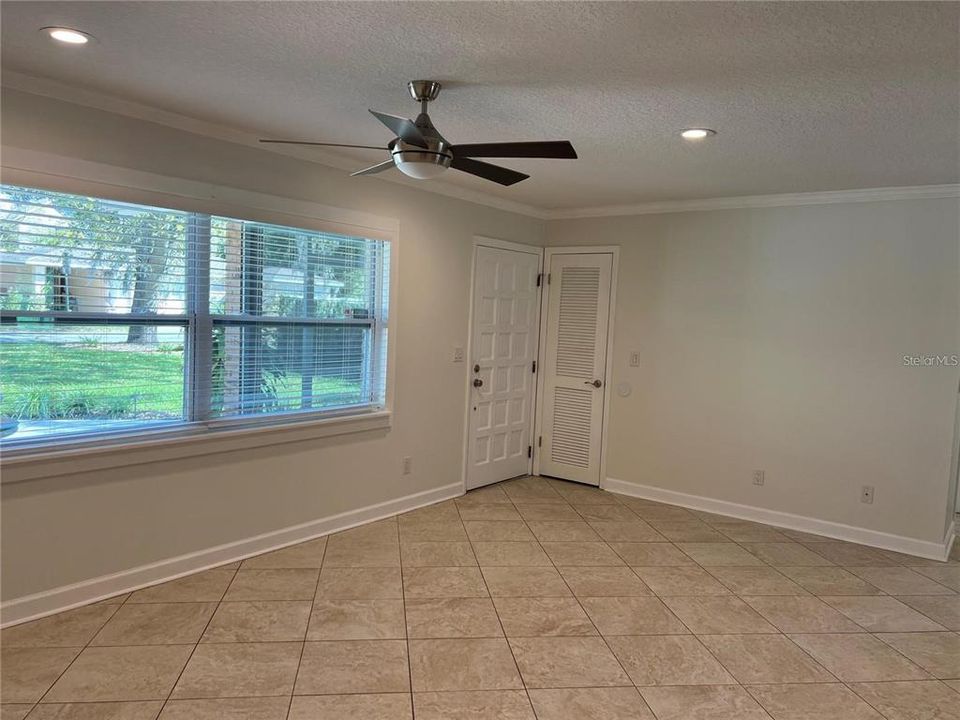 For Rent: $2,450 (3 beds, 2 baths, 1246 Square Feet)