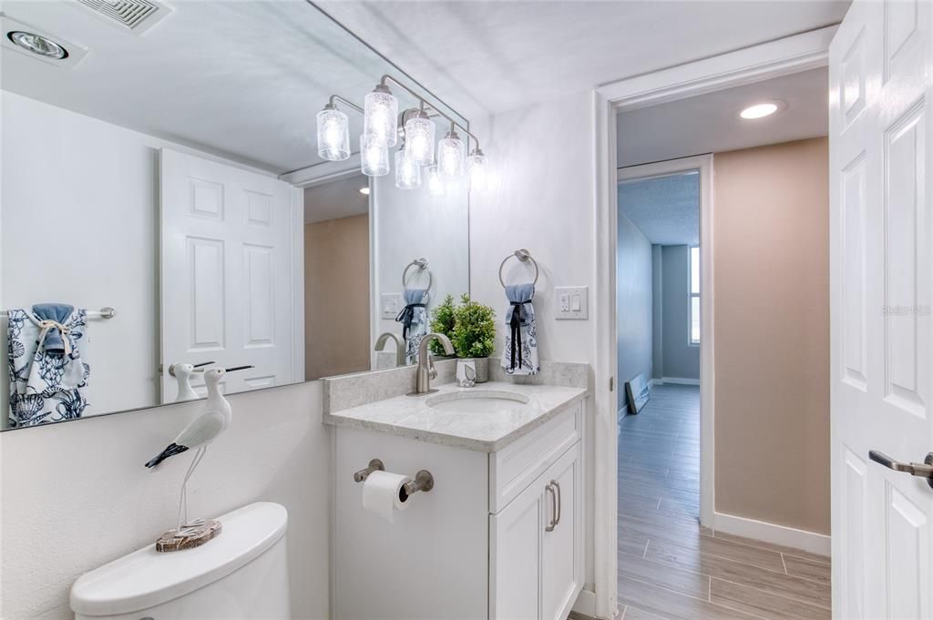 En Venta: $399,900 (2 camas, 2 baños, 1250 Pies cuadrados)