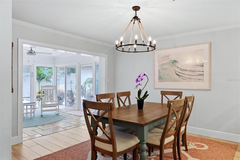 For Sale: $839,000 (2 beds, 2 baths, 1672 Square Feet)