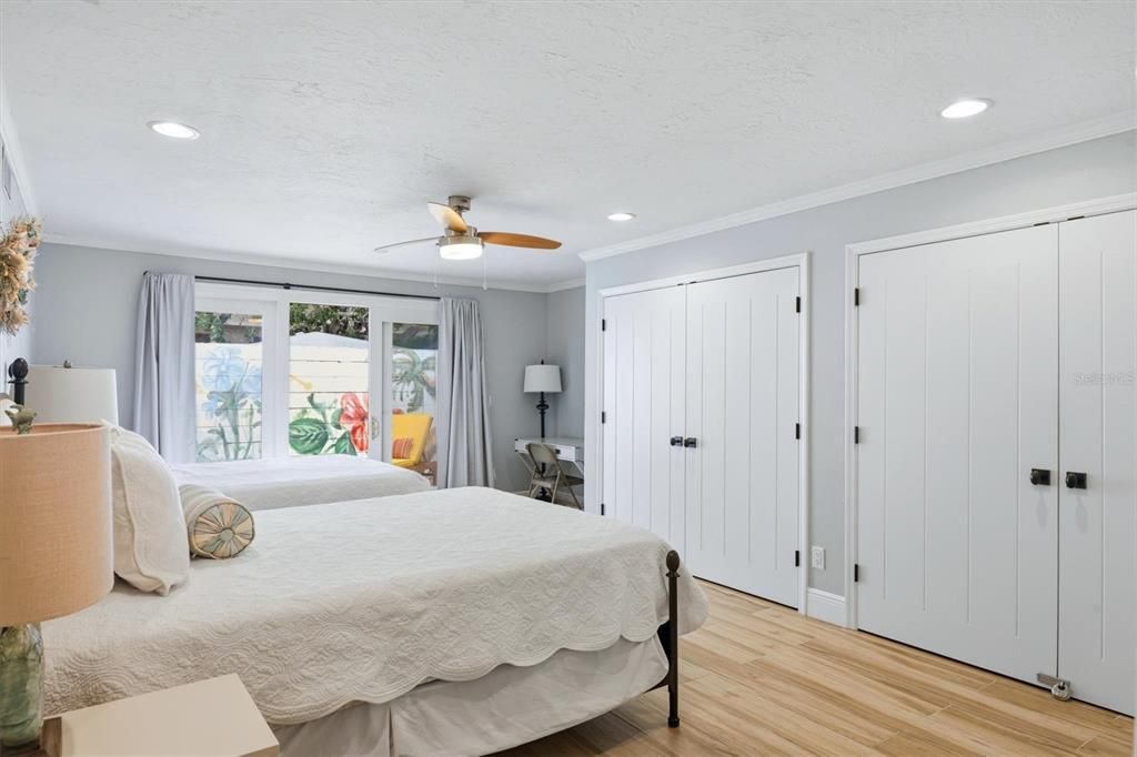 For Sale: $839,000 (2 beds, 2 baths, 1672 Square Feet)
