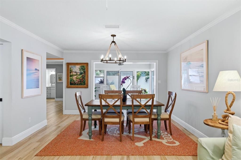 For Sale: $839,000 (2 beds, 2 baths, 1672 Square Feet)