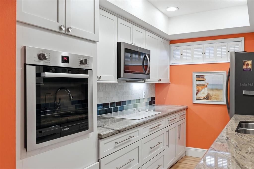 For Sale: $839,000 (2 beds, 2 baths, 1672 Square Feet)