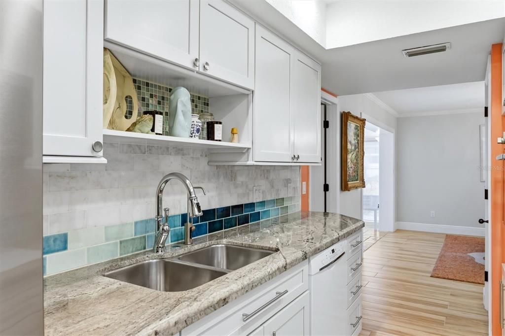 For Sale: $839,000 (2 beds, 2 baths, 1672 Square Feet)