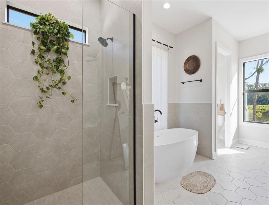 En Venta: $945,000 (4 camas, 3 baños, 2361 Pies cuadrados)