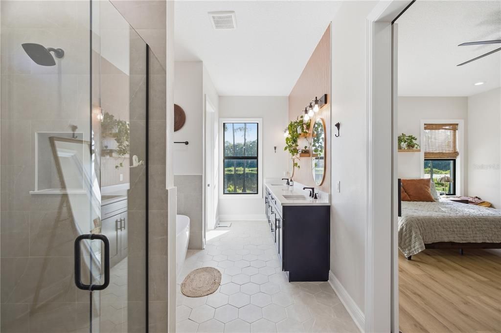 En Venta: $945,000 (4 camas, 3 baños, 2361 Pies cuadrados)