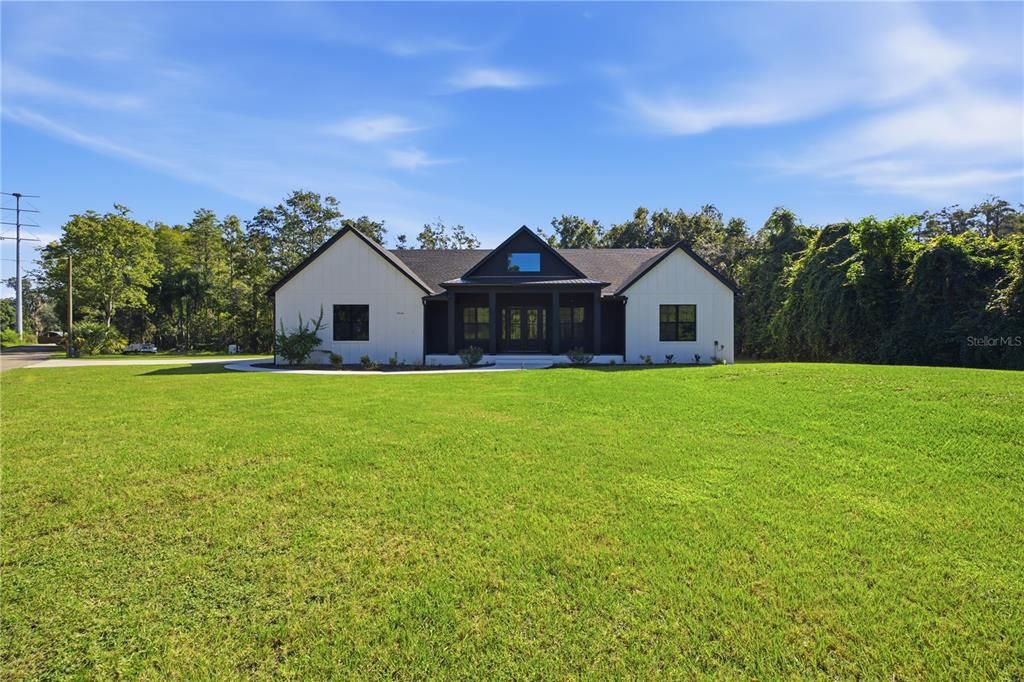 En Venta: $945,000 (4 camas, 3 baños, 2361 Pies cuadrados)