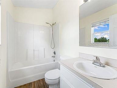 В аренду: $2,225 (3 спален, 2 ванн, 1276 Квадратных фут)