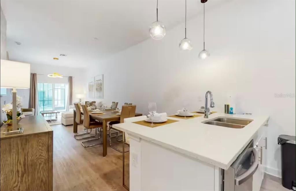 В аренду: $2,800 (5 спален, 4 ванн, 1671 Квадратных фут)
