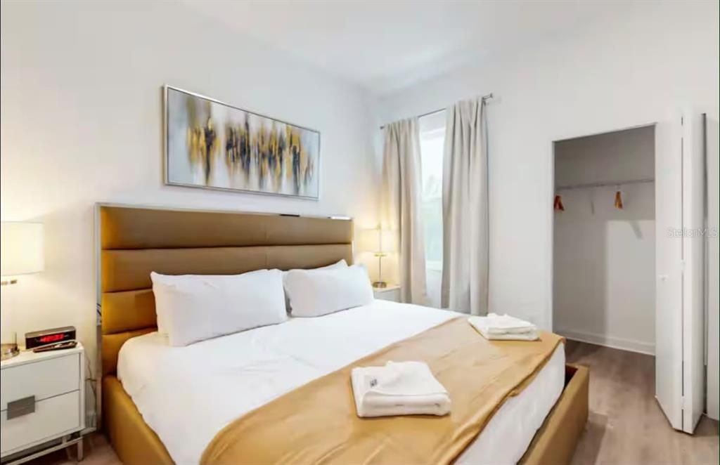В аренду: $2,800 (5 спален, 4 ванн, 1671 Квадратных фут)