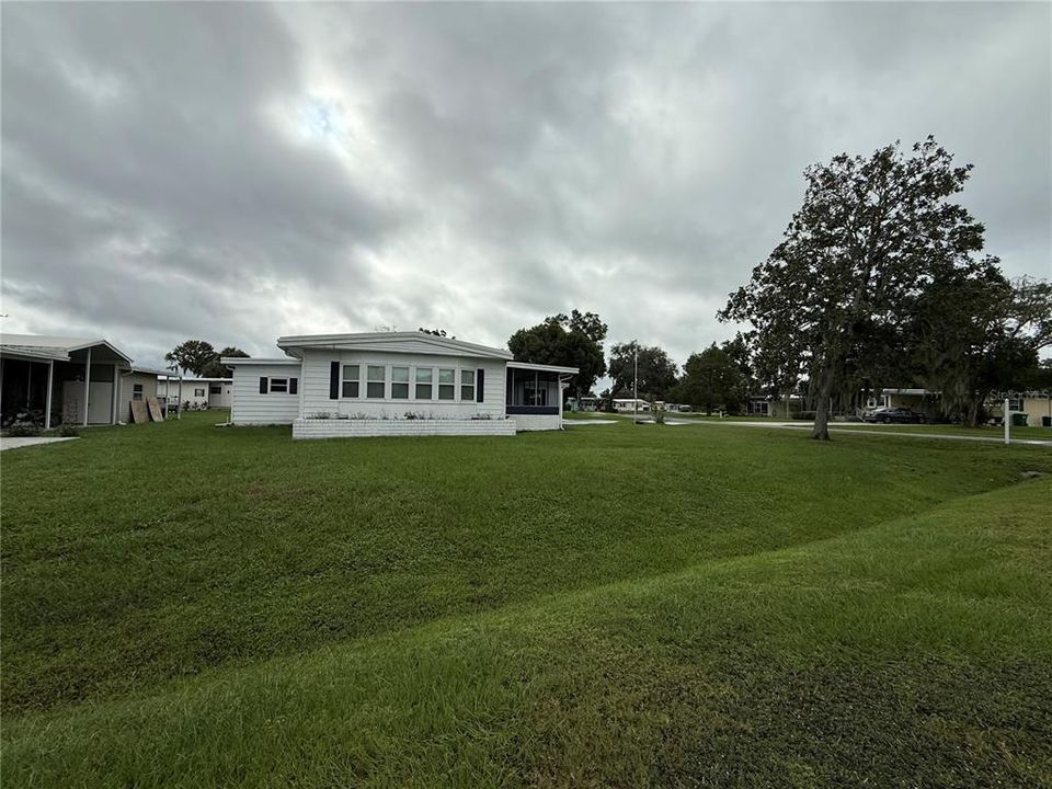 For Sale: $218,000 (2 beds, 2 baths, 1440 Square Feet)