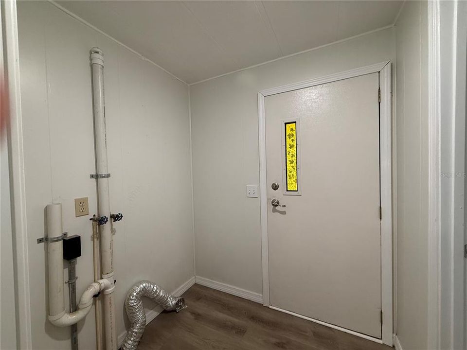 For Sale: $218,000 (2 beds, 2 baths, 1440 Square Feet)