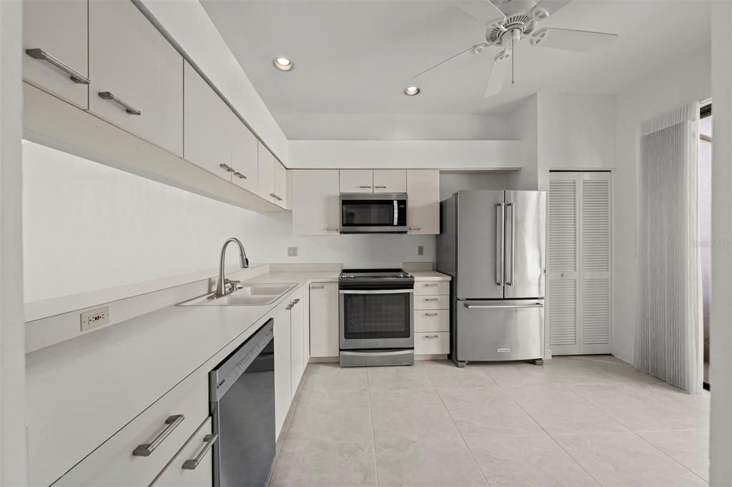 En Venta: $275,000 (2 camas, 2 baños, 1209 Pies cuadrados)