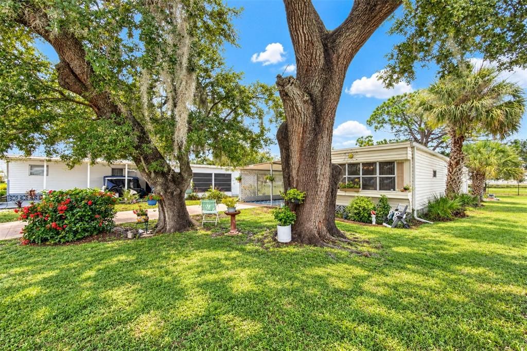 For Sale: $145,000 (2 beds, 1 baths, 731 Square Feet)