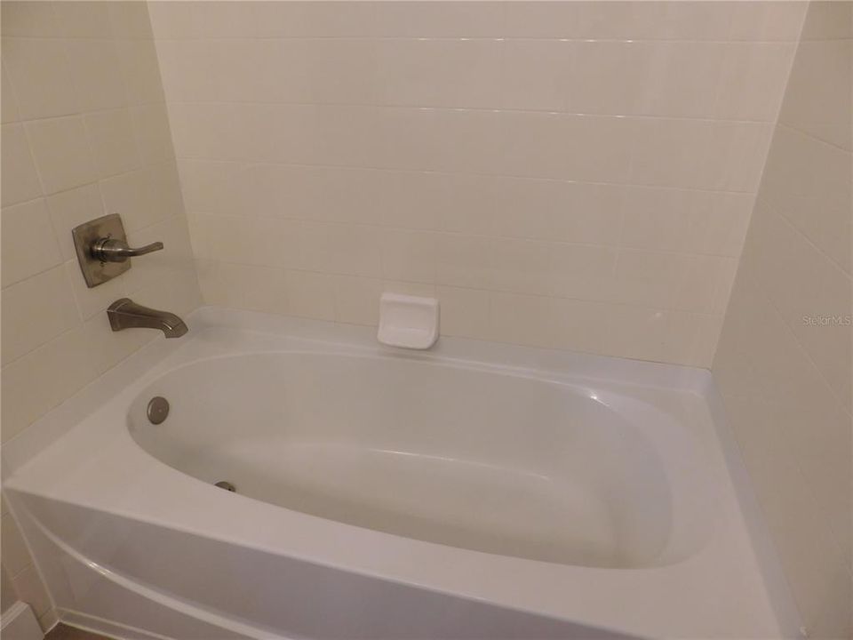 В аренду: $3,200 (3 спален, 2 ванн, 2919 Квадратных фут)