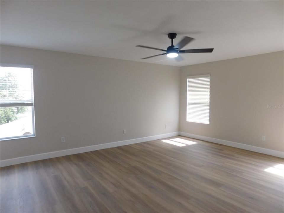 В аренду: $3,200 (3 спален, 2 ванн, 2919 Квадратных фут)