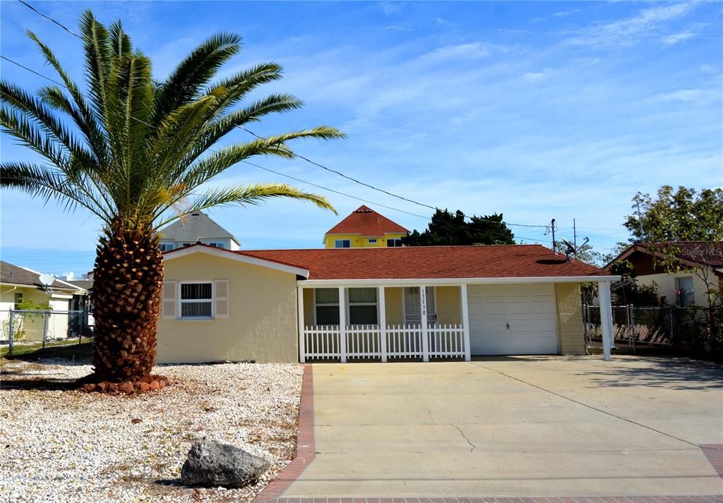 For Rent: $2,270 (3 beds, 2 baths, 1348 Square Feet)
