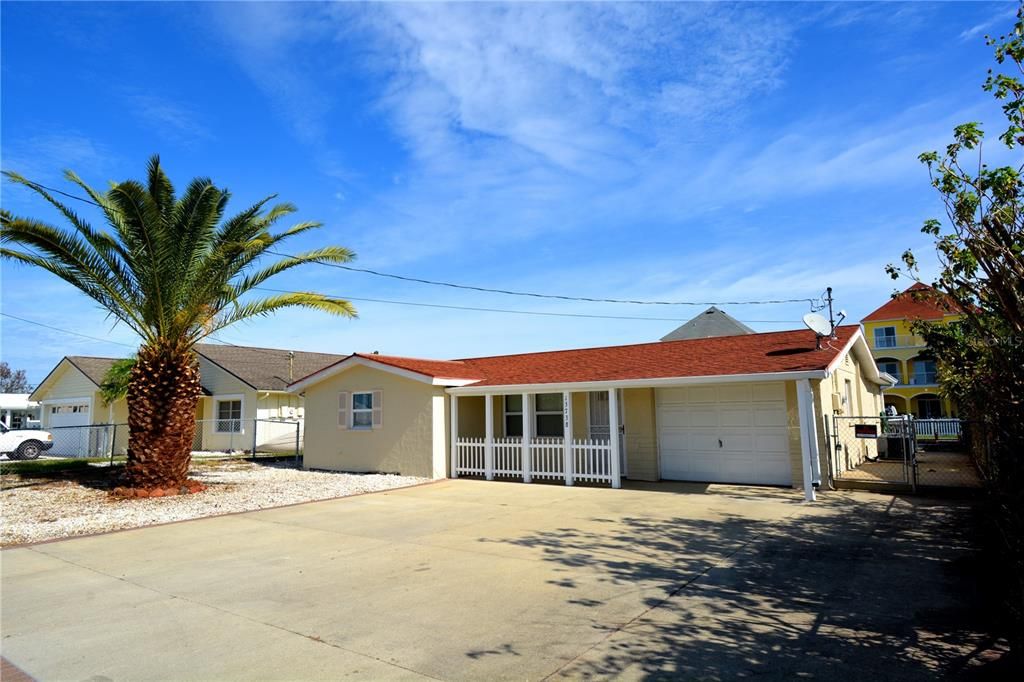 For Rent: $2,270 (3 beds, 2 baths, 1348 Square Feet)