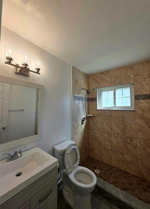 В аренду: $2,315 (4 спален, 2 ванн, 1336 Квадратных фут)
