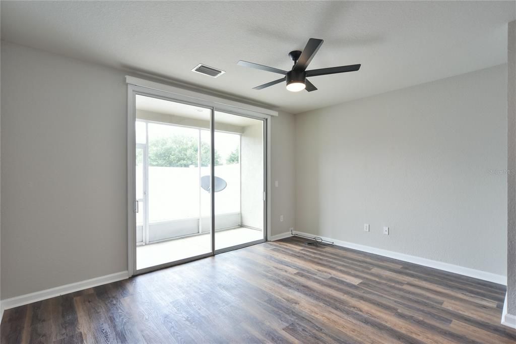 En Venta: $159,915 (2 camas, 2 baños, 1134 Pies cuadrados)