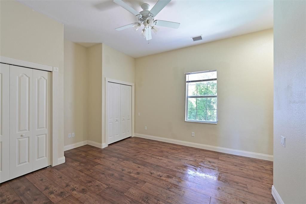 Active With Contract: $975,000 (5 beds, 4 baths, 4782 Square Feet)