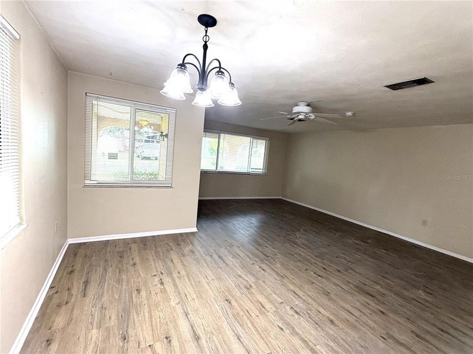 В аренду: $1,550 (1 спален, 1 ванн, 2896 Квадратных фут)