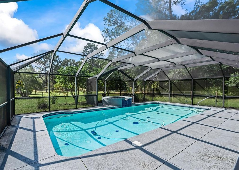 En Venta: $949,000 (3 camas, 2 baños, 2218 Pies cuadrados)