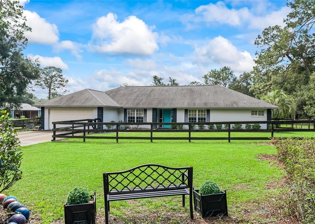 En Venta: $949,000 (3 camas, 2 baños, 2218 Pies cuadrados)