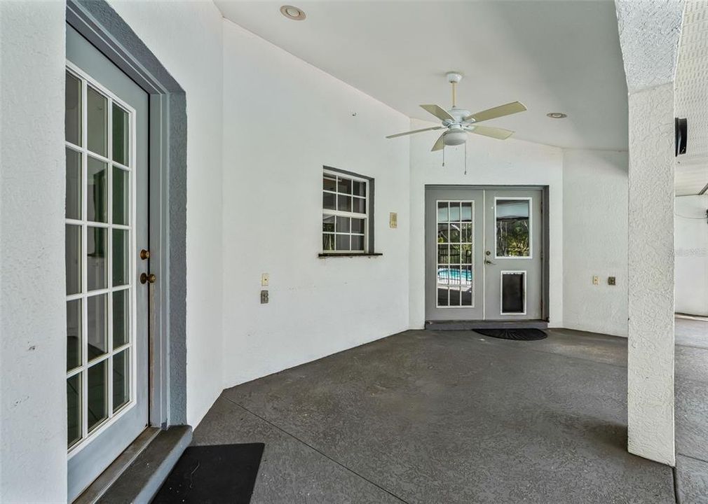 En Venta: $949,000 (3 camas, 2 baños, 2218 Pies cuadrados)