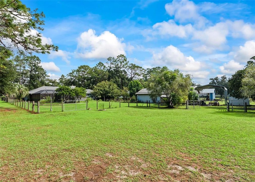En Venta: $949,000 (3 camas, 2 baños, 2218 Pies cuadrados)