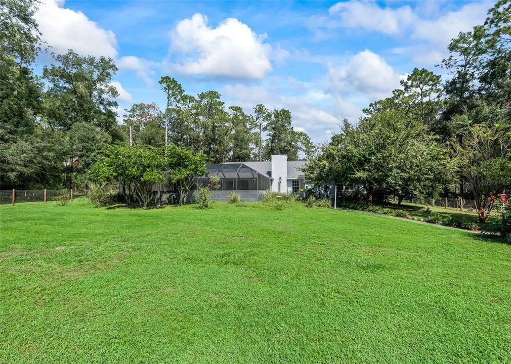 En Venta: $949,000 (3 camas, 2 baños, 2218 Pies cuadrados)
