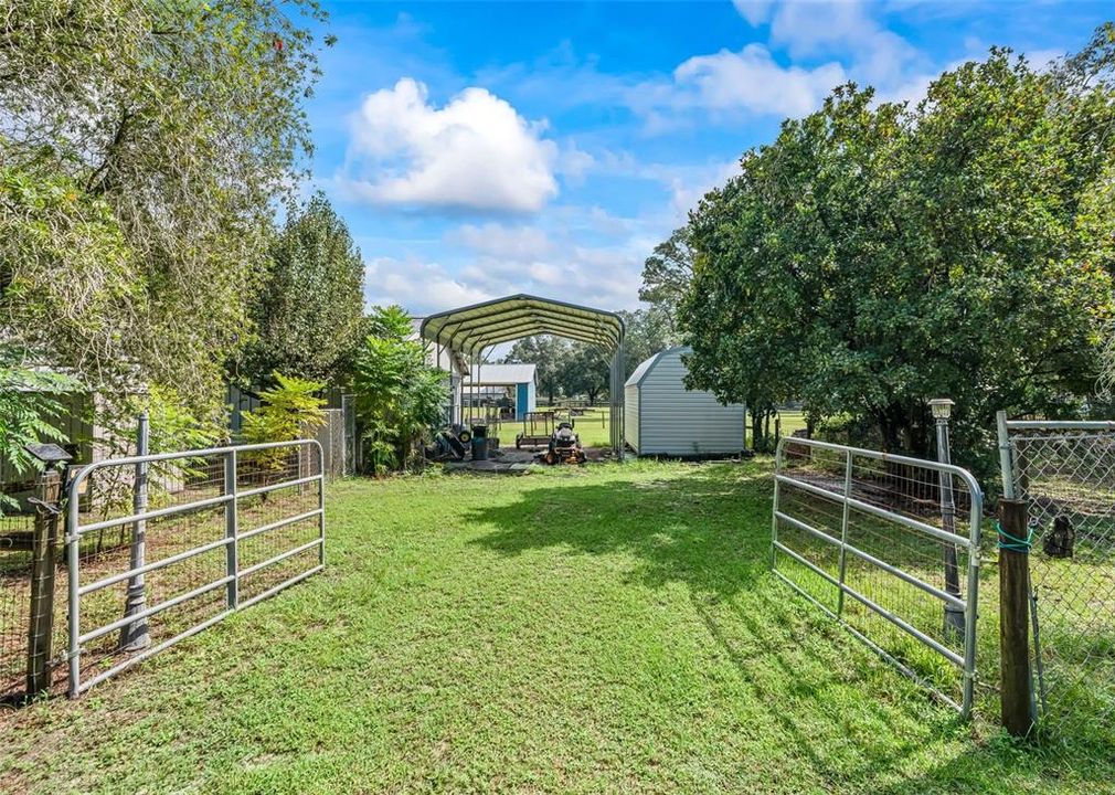 En Venta: $949,000 (3 camas, 2 baños, 2218 Pies cuadrados)