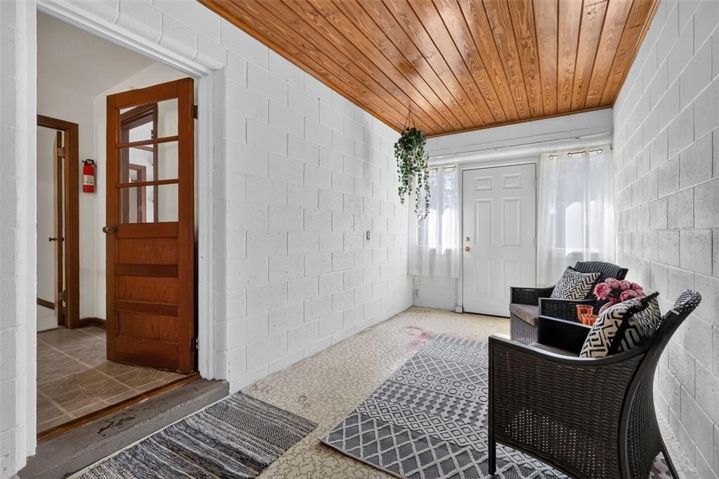 En Venta: $229,500 (2 camas, 1 baños, 1264 Pies cuadrados)